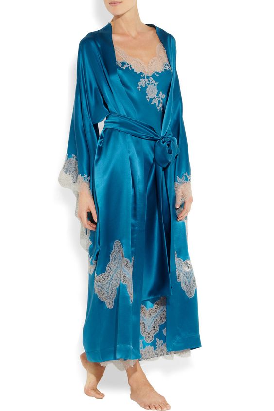 احدث ارواب ستان طويلة لعروس 142162063.jpg