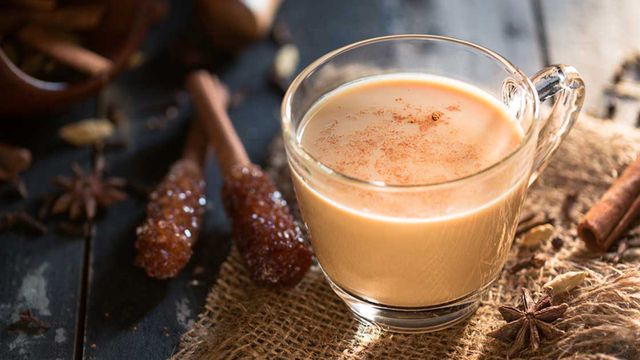 طريقة عمل شاي كرك بالزعفران 786209777.jpg